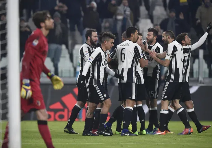 Italský pohár na O2 TV Fotbal: Neapol nezaváhala. Dnes se představí Juventus i Fiorentina