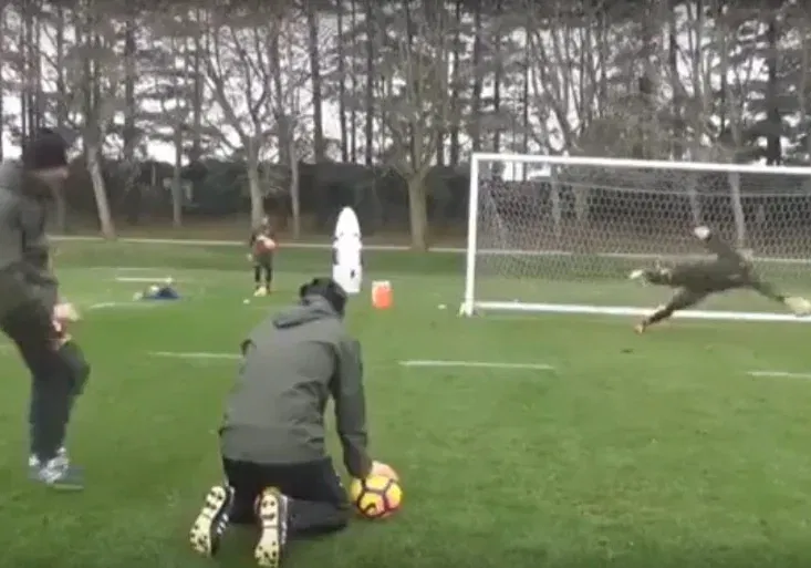 Pekelný dril! Supertalent Donnarumma dostává během tréninků pořádně zabrat