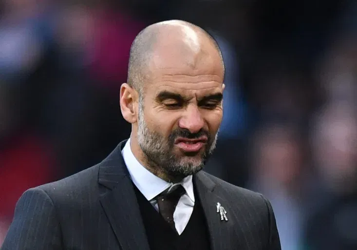 Guardiolův trapas! Jak se nervózní kouč City ostudně kroutil při rozhovoru?