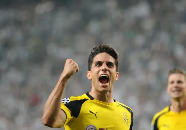 To neuhodnete! Obránce Dortmundu Marc Bartra dostal nejneobvyklejší vánoční dárek