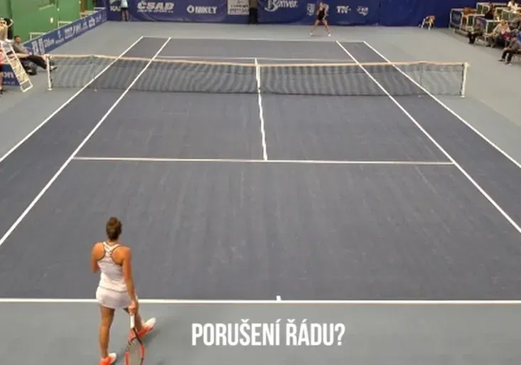 „Porušení řádu, vole, spadla jsem.“ Jak Barbora Strýcová absolutně setřela rozhodčí