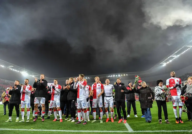 Slavia chce pojmenovat stadion po legendě Bicanovi! V květnu ji ale vyženou Rammstein