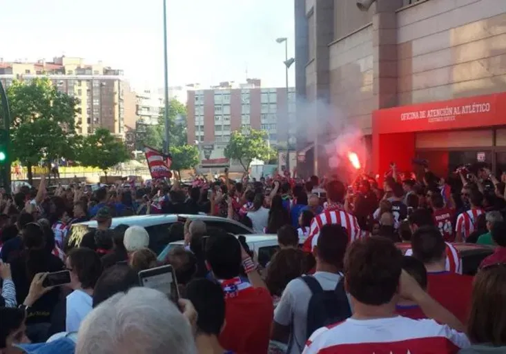 Atlético Madrid má nové logo. Fanoušci se proti němu bouří! Divíte se jim?