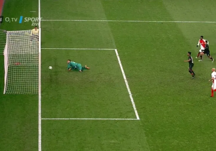 Jak znemožnit gólmana? Brazilec Wendell proměnil penaltu nejkrutějším možným způsobem