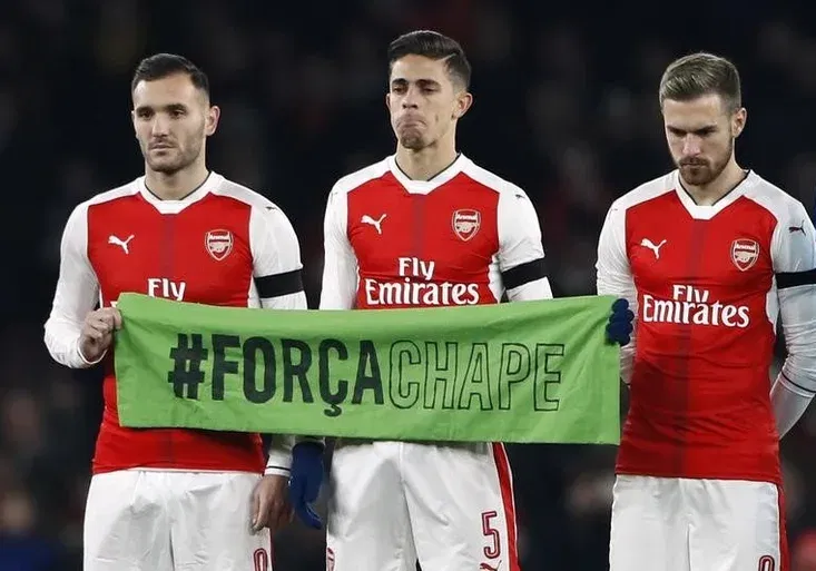 Dojemně mrazivý vzkaz Gabriela! Proč se obránce Arsenalu při rozhovoru rozplakal?