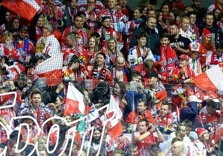 Fanoušek Pardubic v hale onanoval. Hokejová „zpráva roku“ zbořila internet