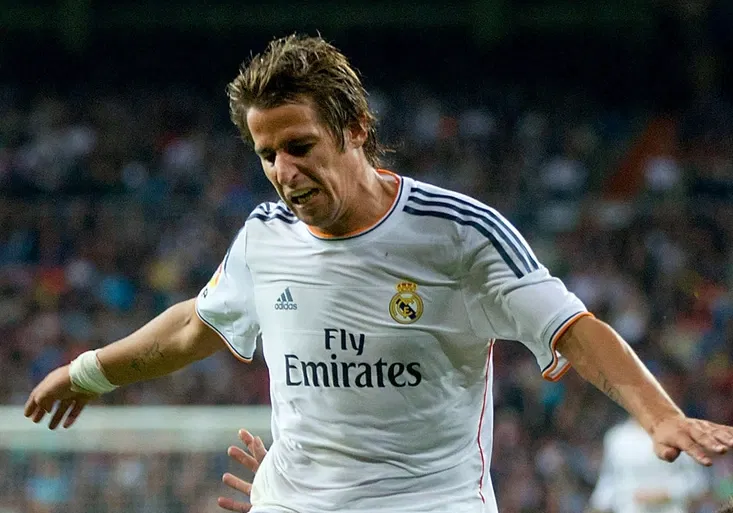 Hlupák Coentrao! Příšel, viděl, pokazil. Jakou pitomostí daroval Sportingu penaltu?