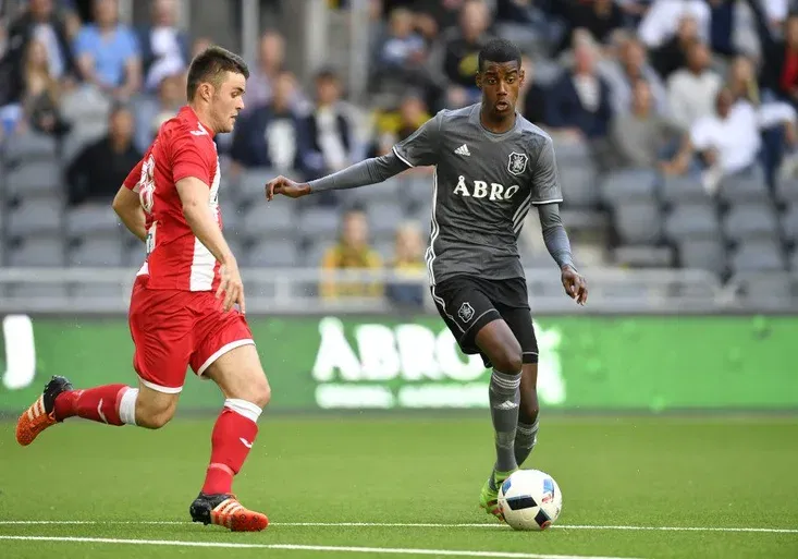 Nejžhavější zboží chladného severu! Na supertalent do Švédska vyrazilo 90 skautů!