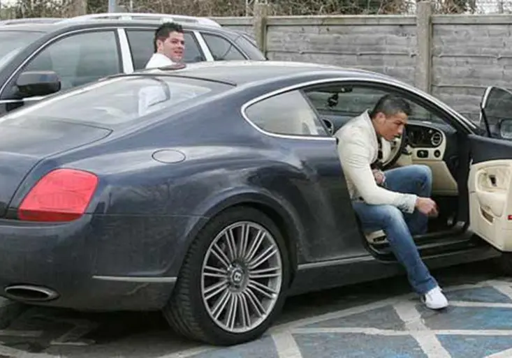 Cristiano Ronaldo prodává své nádherné Bentley! Za jakou sumu jej můžete vlastnit?