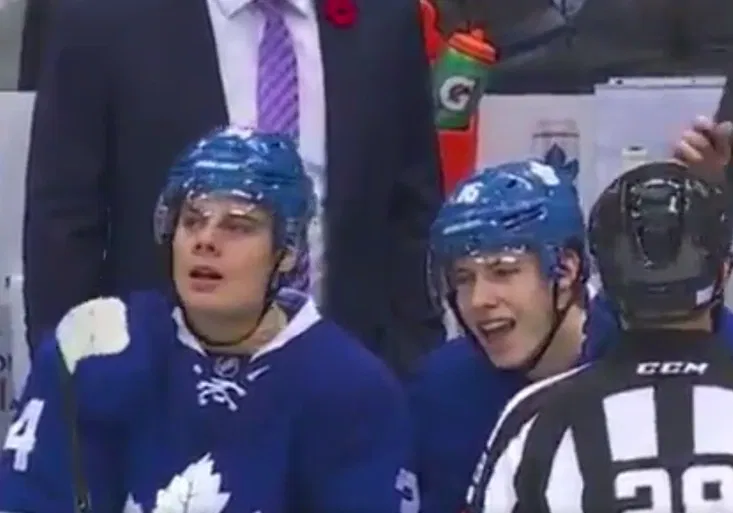 Hudební představení na lavičce Toronta! Co vzkázal Matthewsovi slavný Bon Jovi?