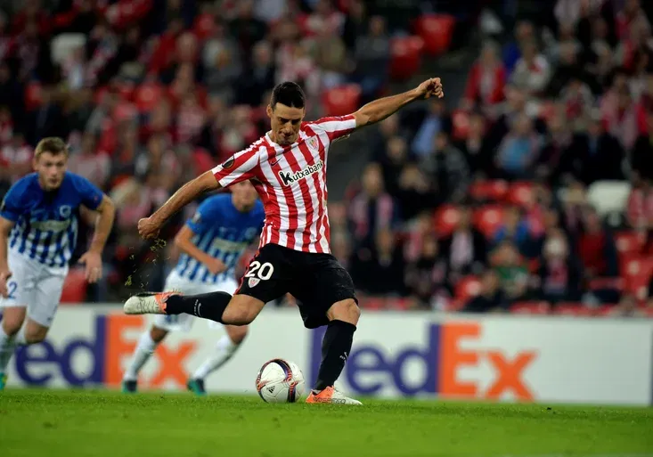 Obránci-šašci pomohli Adurizovi k rekordu! Jak baskický bombarďák nastřílel 5 gólů?