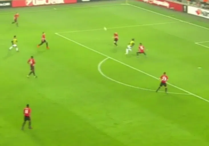 Úchvatné! Podívejte se, jak Moussa Sow zmrazil NŮŽKAMI Manchester United!