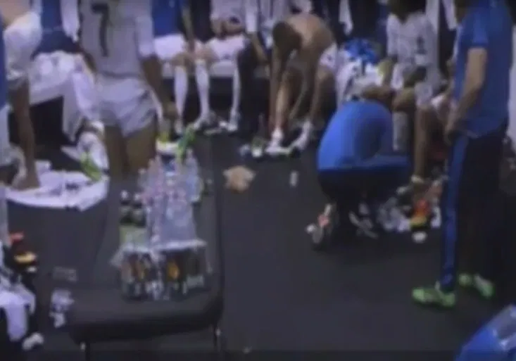 WOW! Tohle, že není týmový hráč? Podívejte na Ronaldovu motivační řeč při finále LM!