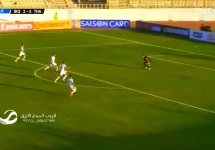 Jak zazdít megašanci? Čtveřice fotbalistů Iráku šla sama na brankáře, teď se jí směje celý svět