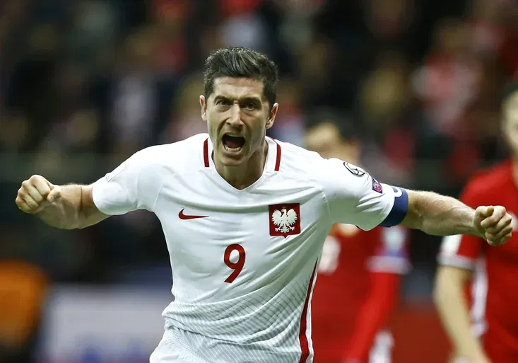 Nedáš – dostaneš jako z učebnice! Jak Armény v šokujícím závěru popravil Lewandowski?