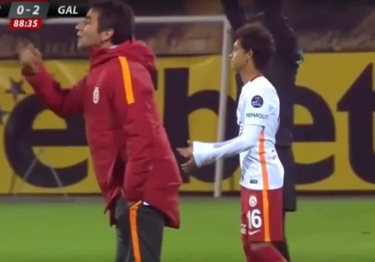 Další megatalent? Za áčko Galatasaraye debutoval 14 letý mladík! Jak se ukázal?
