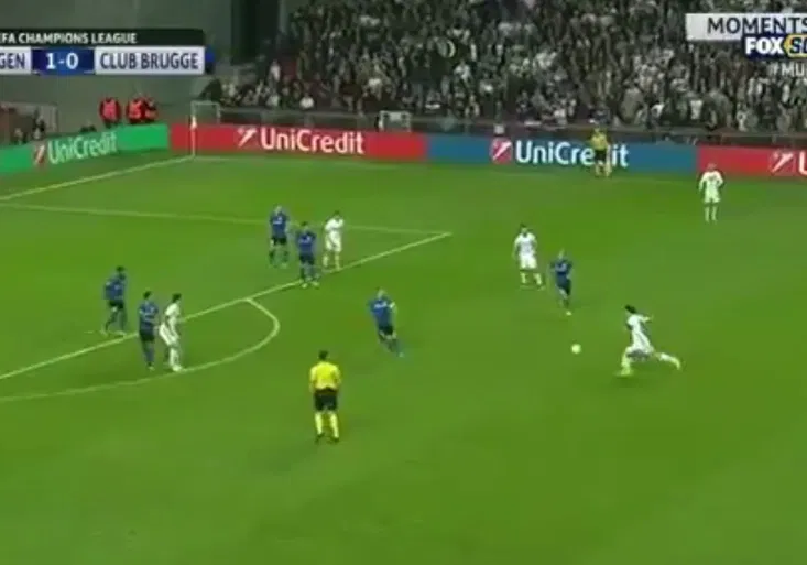 Gól sezony Ligy mistrů?!? Jak Dán Delaney úžasně zatočil míč a vymetl šibenici?