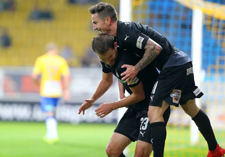 Plzni vystřelil vítězství Bakoš. Proč kouč Slovácka skončil v nemocnici?