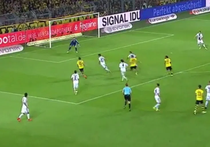 Nádherný ťukes! Jak Dortmund rozebral soupeře? A jaký rekord vylepšil?