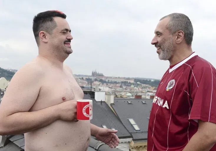 Derby S je tu! Fanoušci znovu mohou na O2 TV Sport zvolit "zaujatý" komentář!