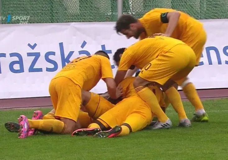 Klokani oslabení nezvládli. Dukla otočila malé pražské derby!