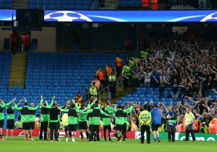 Omluvenka i krásné gesto! Jak německý klub odměnil fanoušky v Manchesteru?