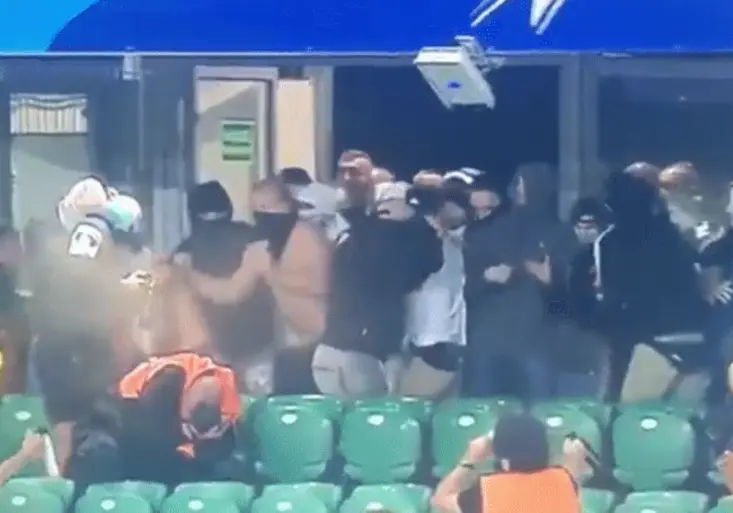Skandál v Lize mistrů. Chuligáni z Legie útočili pepřovým sprejem!
