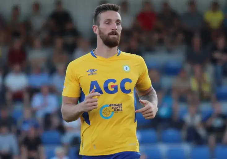 VIDEO: Zlatá ruka Šilhavého Slavii nepomohla. V Teplicích ji sebral výhru „Zlatan“ Vaněček