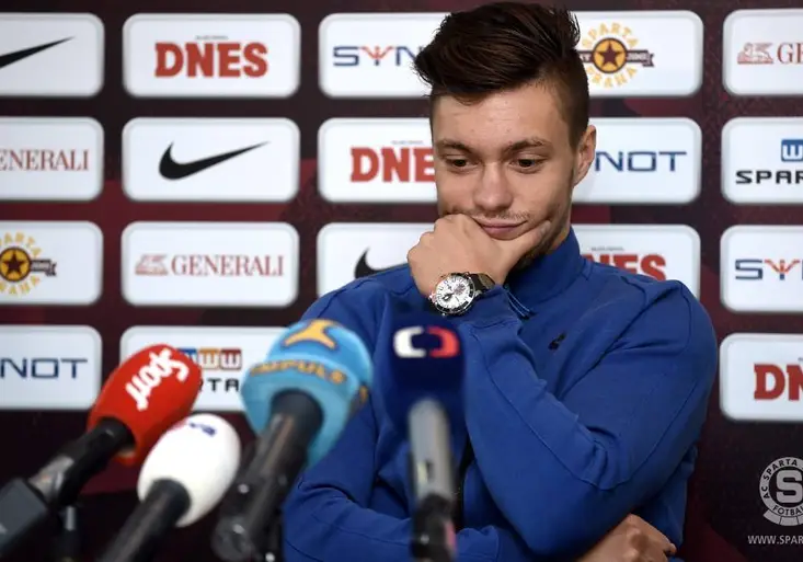 Kadlec je zpátky! Sparta má nového nejdražšího hráče. Kdo je překonaný?