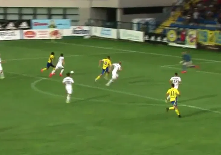 Zlín vede ligu! Karvinou sestřelil lahůdkovým obloučkem Diop.  Co se pak dělo v kabině?