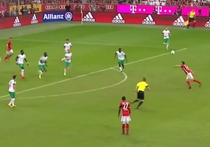 Úžasné! Bundesligu zahájil Xabi Alonso TÍMTO spektakulárním volejem!