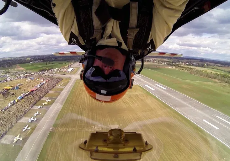 To je paráda! Nejlepší letečtí akrobaté soupeří v Moravské Třebové!