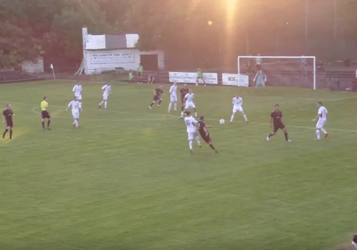 Nejkrásnější hattrick všech dob? Takhle pálí obránce ze skotské pralesní ligy!