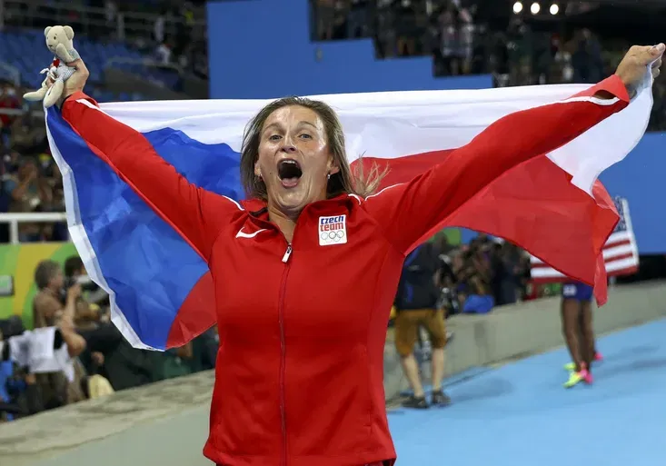 Čarovný talisman pomohl Báře Špotákové k BRONZU! Bude hvězdná oštěpařka házet dál?