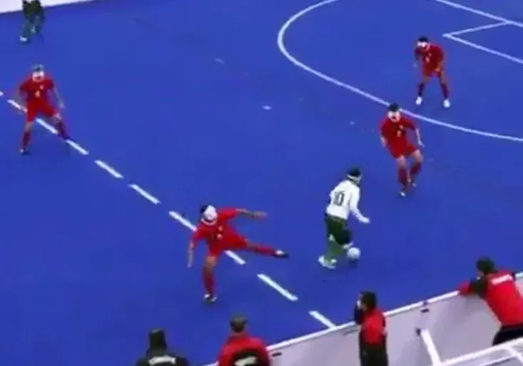 VIDEO: To jste neviděli! Slepý futsalista famózně zakončil bravurní sólo!
