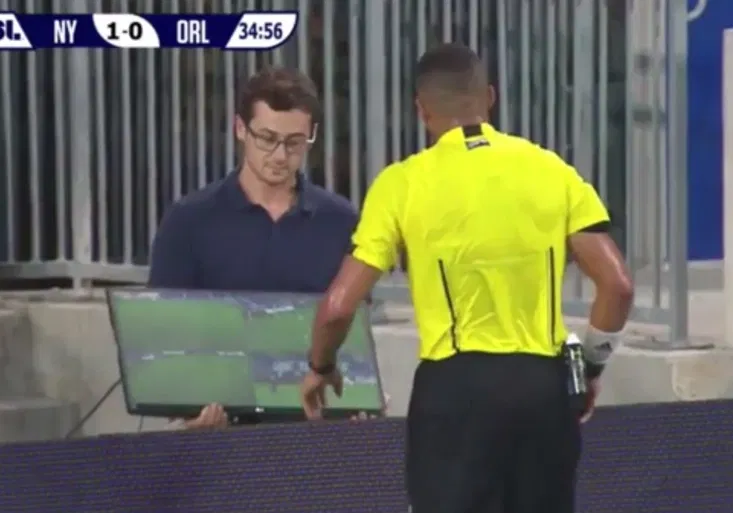 Historický moment! V USA poprvé pomohlo sudímu video. Podívejte se jak!