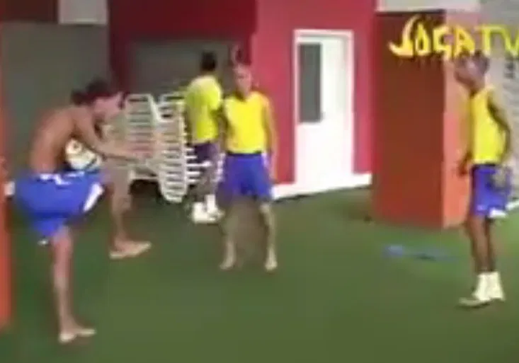 Úchvatné! Ronaldinho, Roberto Carlos a Robinho si zakopali