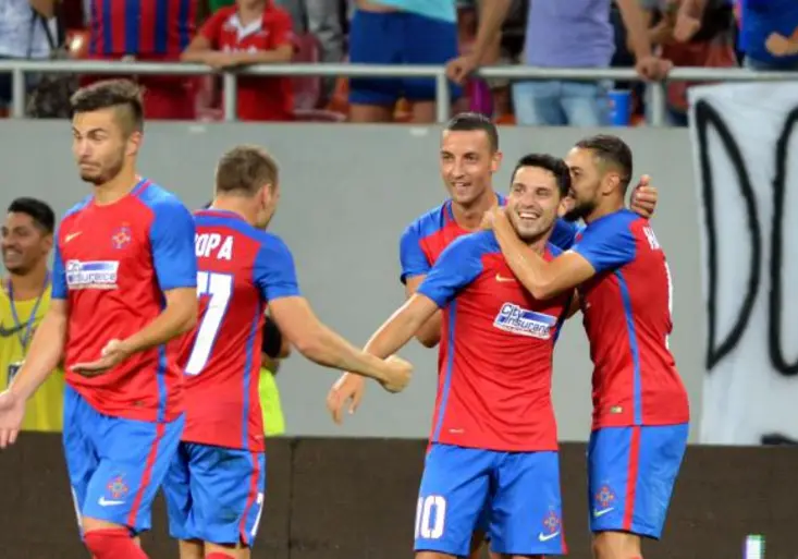 Slabý výkon, hloupé vyloučení Brabce a skvělý Stanciu sebrali Spartě sen o Lize mistrů