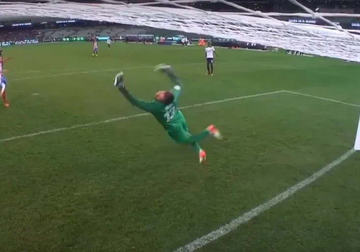 Úžasné zákroky Oblaka zdeptaly Tottenham! Rozhodl o výhře Atlétika gól z ofsajdu?