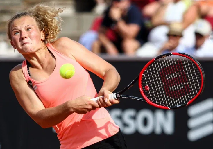 Siniaková svou jízdu k titulu nedotáhla. Jak divoce slavila její soupeřka?