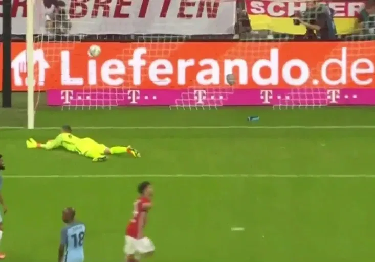 Guardiola pokořen! Jeho City kuriózně padli na Bayernu! Asistoval rozhodčí!