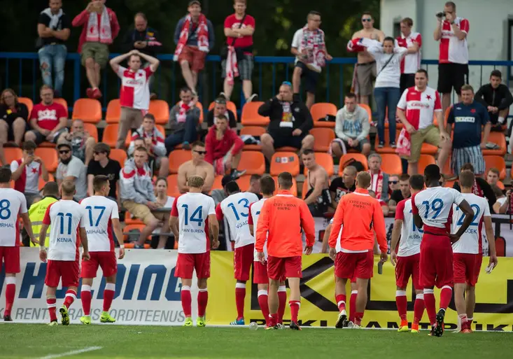 Ostuda v Estonsku a nadávky fanoušků. Jak Tvrdík utěšuje příznivce Slavie?