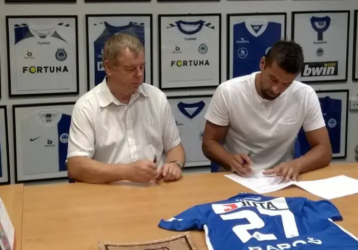 Milan Baroš už je hráčem Liberce. Proč nevyšel jeho návrat do Baníku?