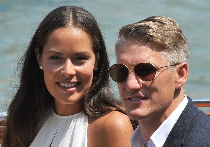 Schweinsteiger a Ivanovičová už mají po svatbě. Šaty tenisové krásky zaujaly módní experty