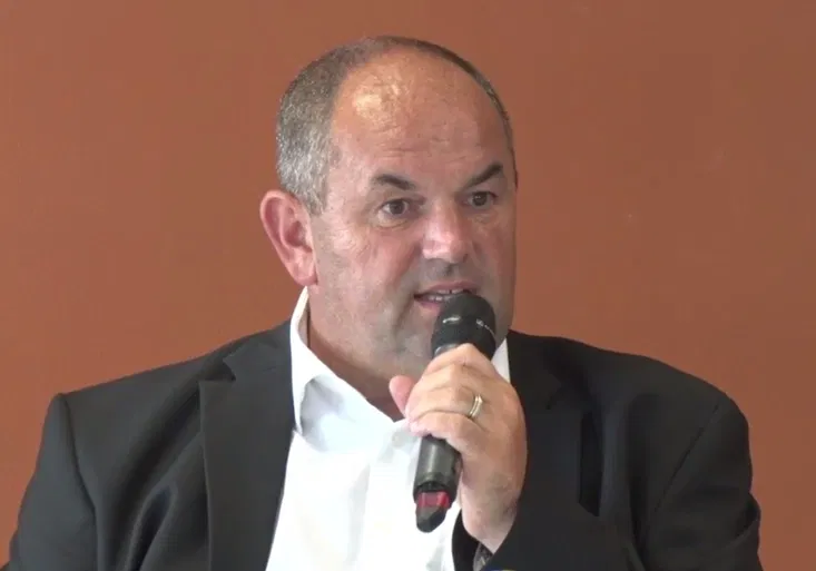 Přetahovaná o trenéra Jarolíma! Čím Pelta vytočil šéfa Mladé Boleslavi?