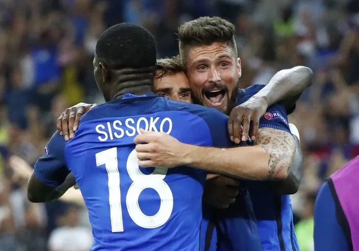 Griezmann zničil Německo! Domácí Francie oslavuje postup do finále EURO