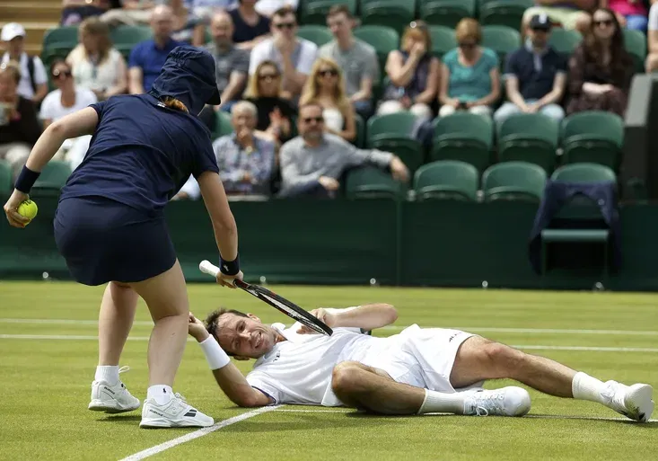 VIDEO: Kyrgiosovi procházely frajeřinky! Štěpánkovi nepřinesl štěstí ani Petr Čech.
