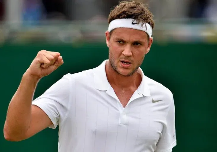 Pohádkový příběh! S tenisem chtěl seknout. Teď splatí dluhy a možná vyzve Federera!