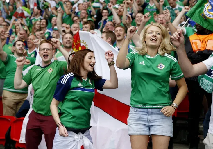 Jsou Severní Irové nejlepšími fanoušky na turnaji? Neumlčela je ani porážka s Němci