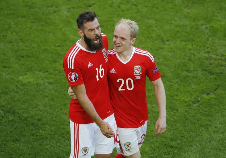 VIDEO: Taneční král je z Walesu! Ledley božsky oslavil první místo ve skupině!